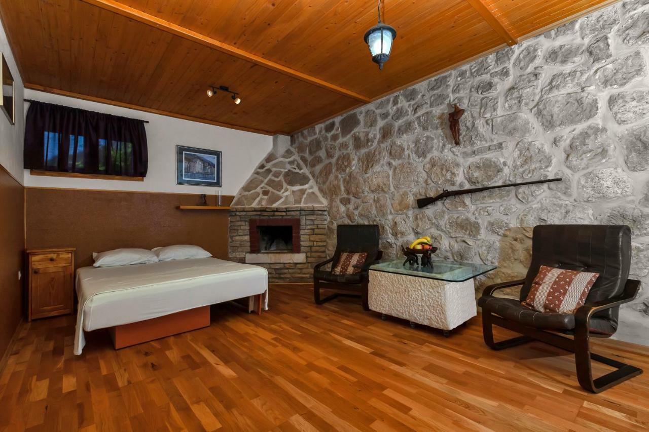 Holiday Home Duje Veliko Brdo  Zewnętrze zdjęcie